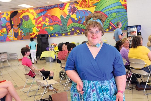 Best Buddies put on fashion show for prom